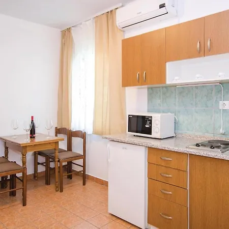 Awesome In Okrug Gornji Apartman Trogir