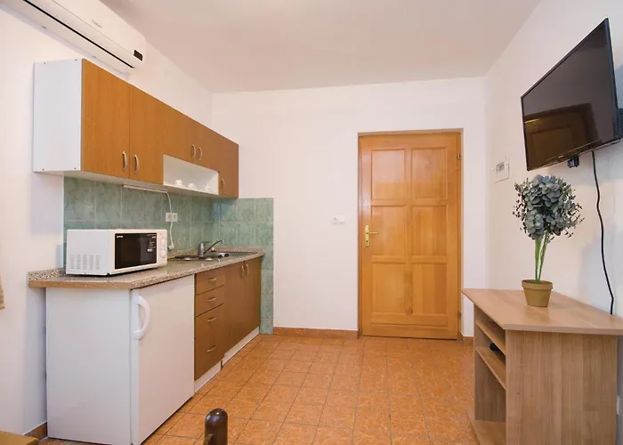 Awesome In Okrug Gornji Апартаменти
